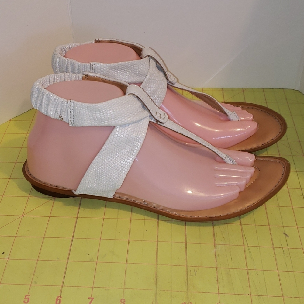 Born crown Sandals - Picture 1 of 7